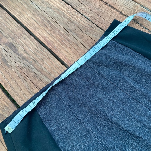 The Limited Women’s Pencil Skirt size 8 Ptofessional - Picture 5 of 6
